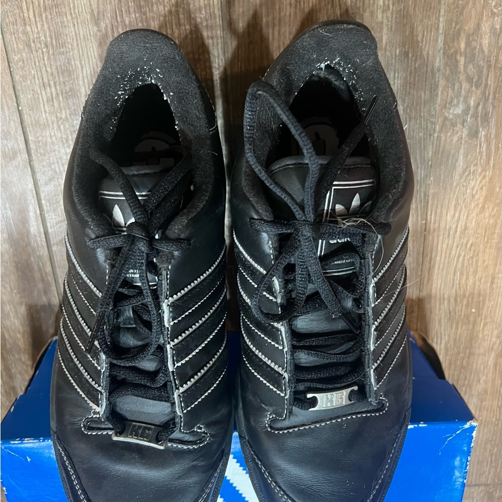 adidas KG Black Sneakers with Low-Top Design and Thick Sole - Picture 5 of 5